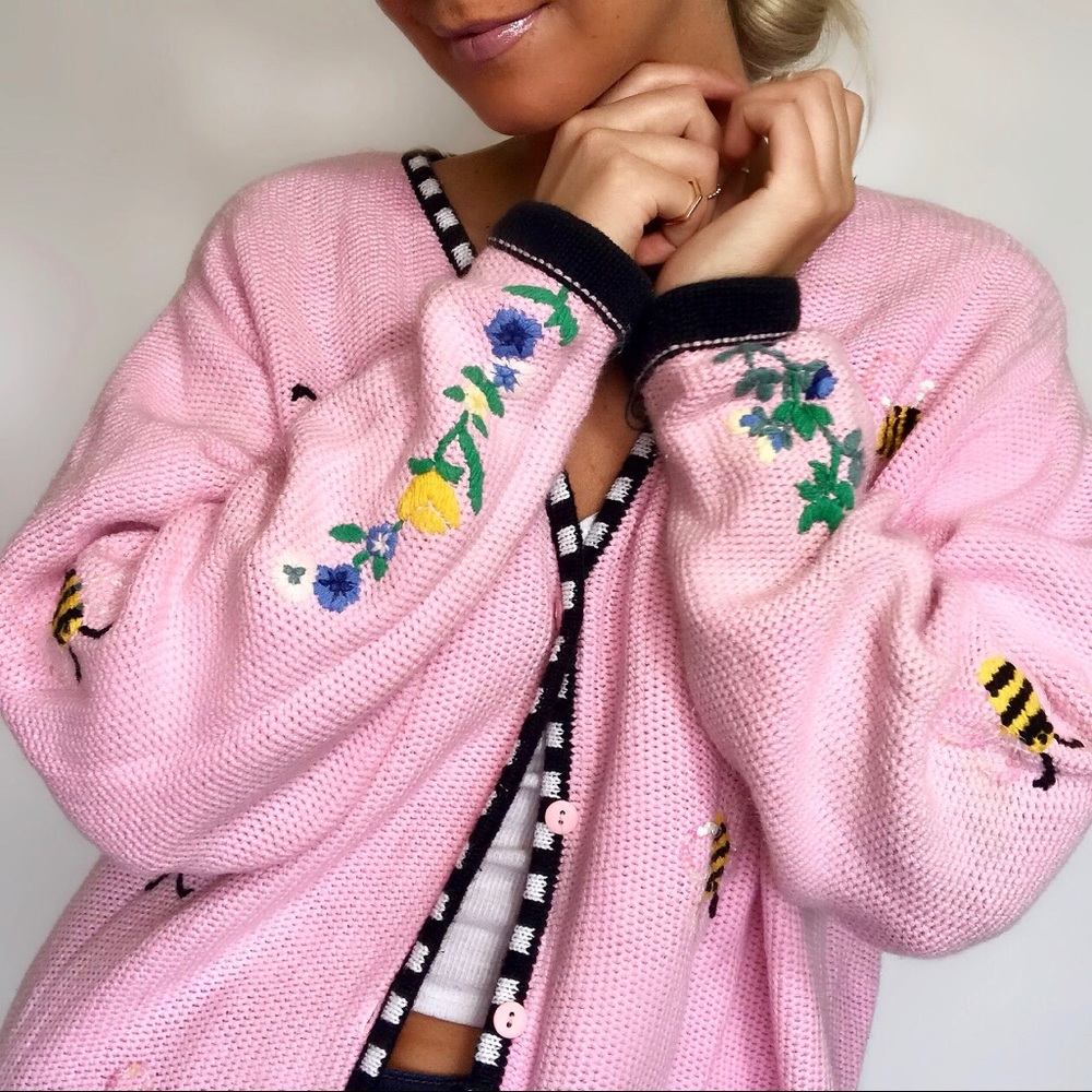 ❌SOLD❌ knitted garden theme embroidered sweater